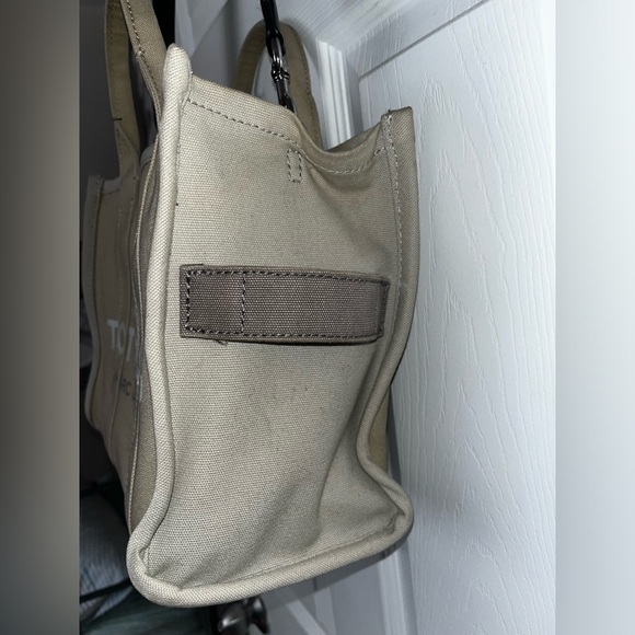 Marc Jacobs The Canvas Medium Tote Bag - Picture 8 of 11